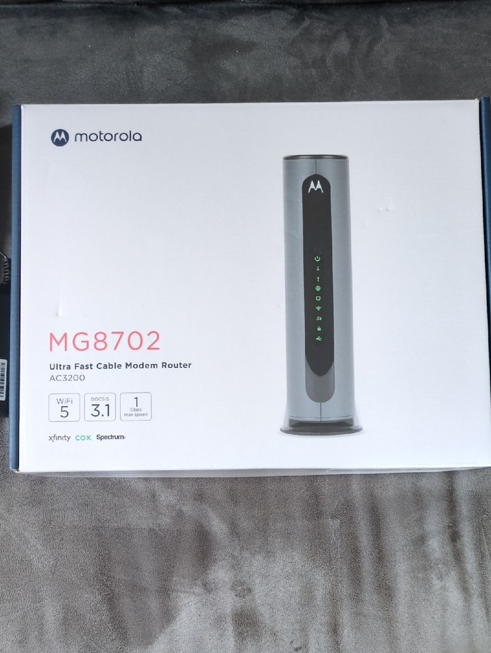 Motorola MG8702 Cable Modem Router - Black and Silver